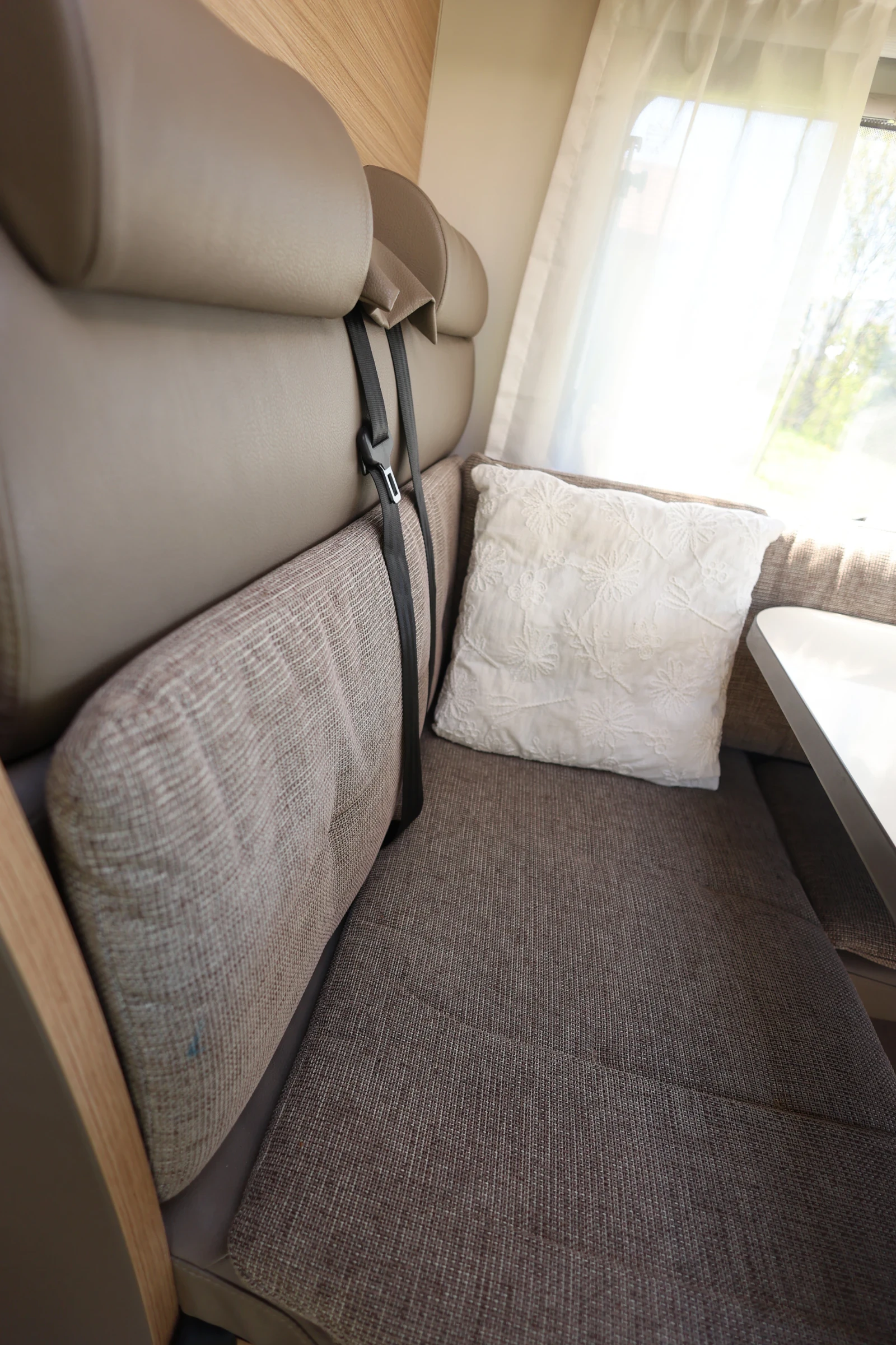 Кемпер Dethleffs Globebus i6, снимка 12 - Каравани и кемпери - 54341121