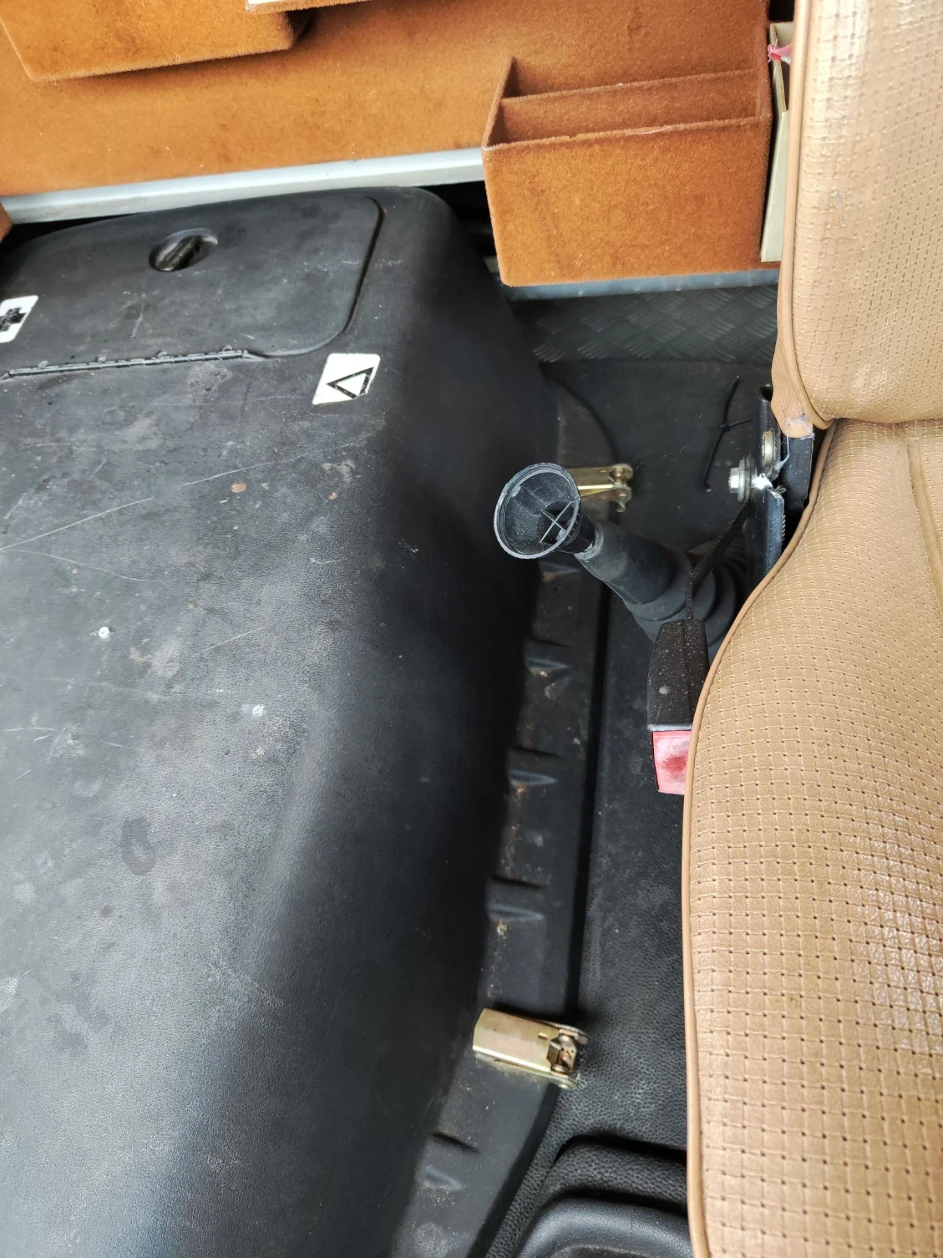 Кемпер VW Lt, снимка 9 - Каравани и кемпери - 56456677