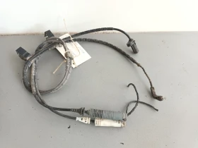 Абс датчик заден десен бмв 320д ,e90