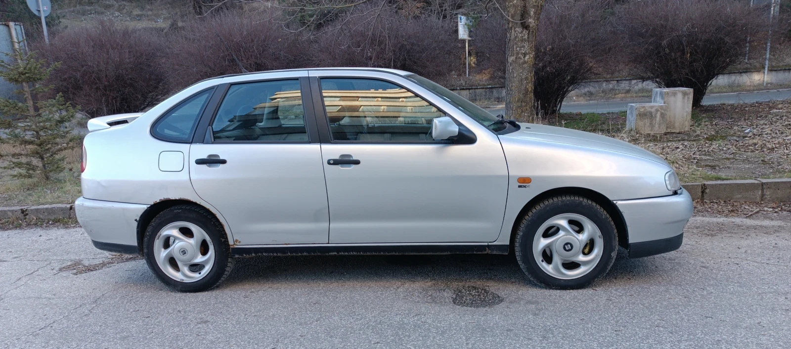 ������ �� Seat | Mobile.bg � ����������� 2