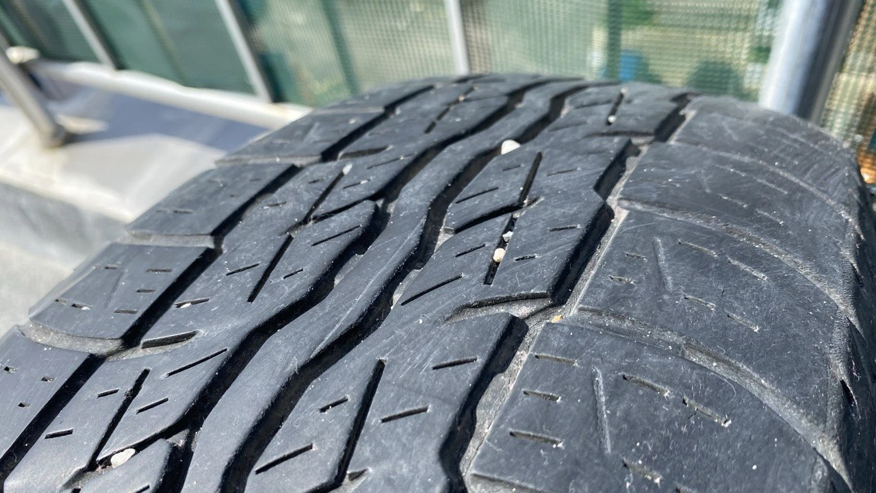 Гуми Летни 225/65R17, снимка 4 - Гуми и джанти - 54813820
