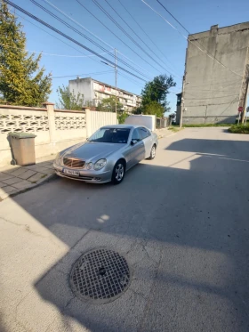  Mercedes-Benz E 270