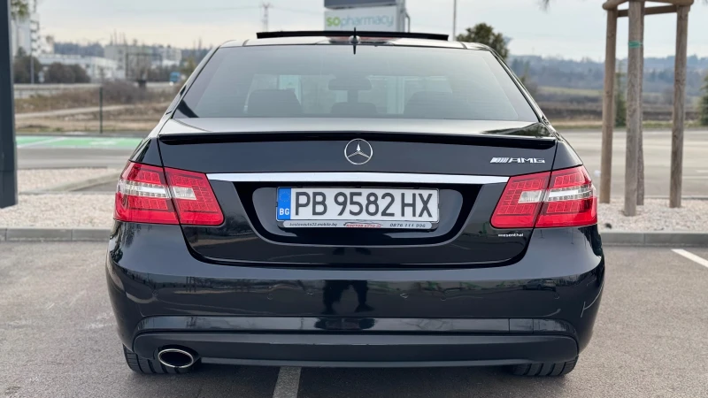 Mercedes-Benz E 220 E220CDi AMG 170кс * ПАНОРАМА* ДИСТРОНИК* , снимка 5 - Автомобили и джипове - 42692209