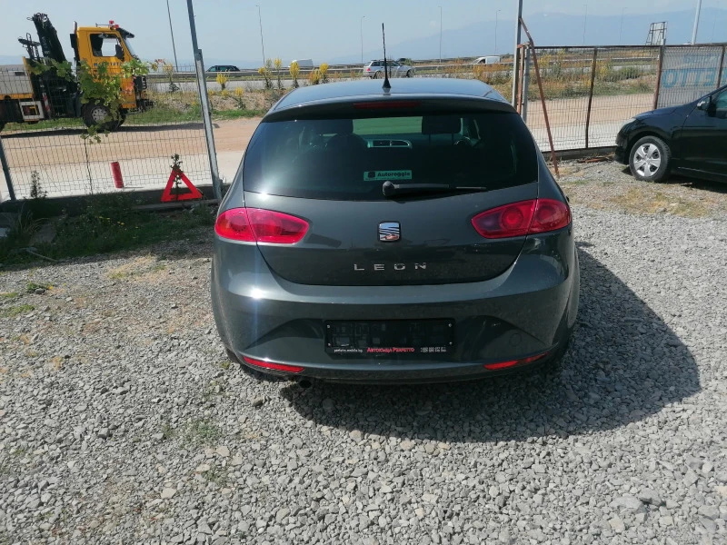 Seat Leon 1.6 LPG , снимка 4 - Автомобили и джипове - 46304441