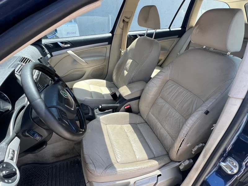 Skoda Octavia 2.0TDI 4X4, снимка 6 - Автомобили и джипове - 52645215