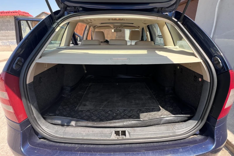 Skoda Octavia 2.0TDI 4X4, снимка 9 - Автомобили и джипове - 52645215