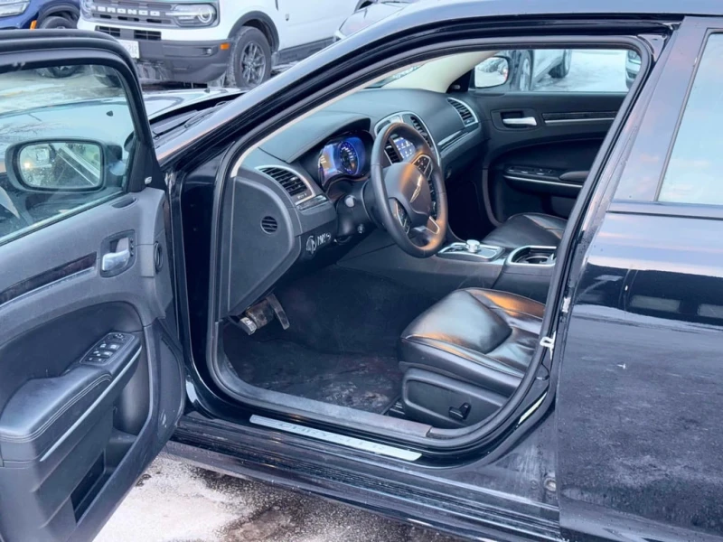 Chrysler 300c * 300 Touring L AWD * CARFAX * БЕЗ ПЪРВОНАЧАЛНА ВН, снимка 5 - Автомобили и джипове - 52959405