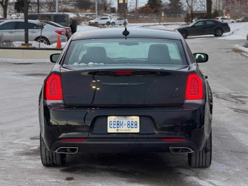 Chrysler 300c * 300 Touring L AWD * CARFAX * БЕЗ ПЪРВОНАЧАЛНА ВН, снимка 4 - Автомобили и джипове - 52959405