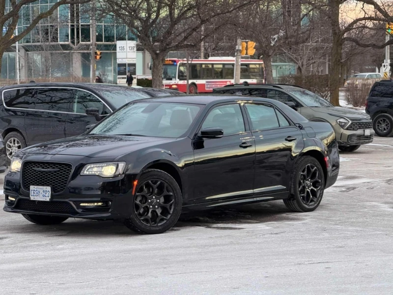 Chrysler 300c * 300 Touring L AWD * CARFAX * БЕЗ ПЪРВОНАЧАЛНА ВН, снимка 2 - Автомобили и джипове - 52959405