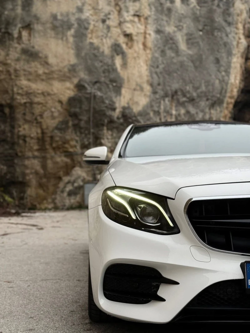 Mercedes-Benz E 350 d* AMG* WIDESCREEN* HUP* ПОДГРЕВ* BUR* AMBIENT* , снимка 5 - Автомобили и джипове - 53098969