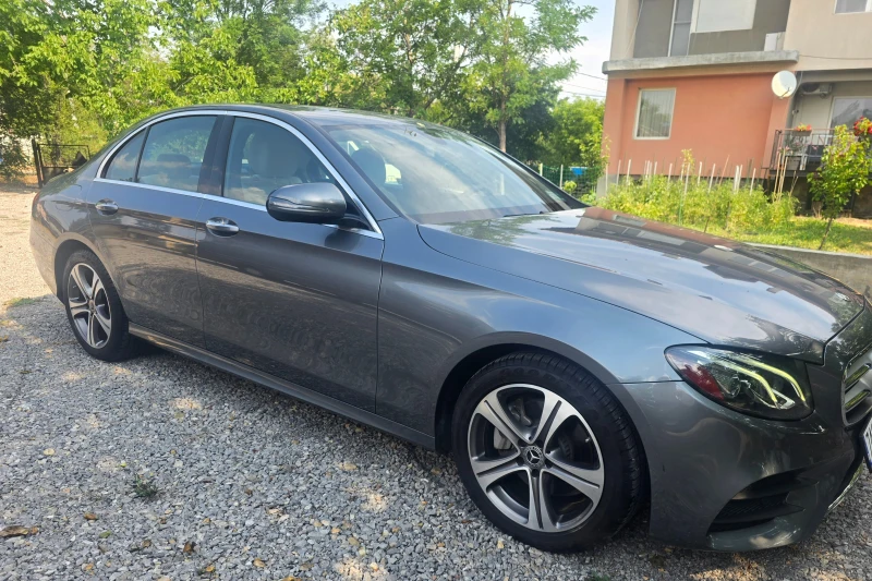 Mercedes-Benz E 300 4 Matic Full, снимка 13 - Автомобили и джипове - 53363924