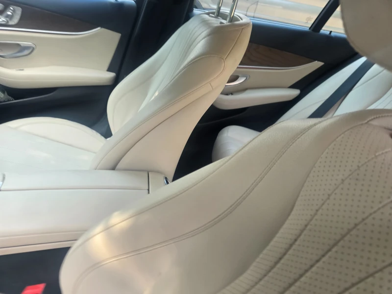 Mercedes-Benz E 300 4 Matic Full, снимка 10 - Автомобили и джипове - 53363924