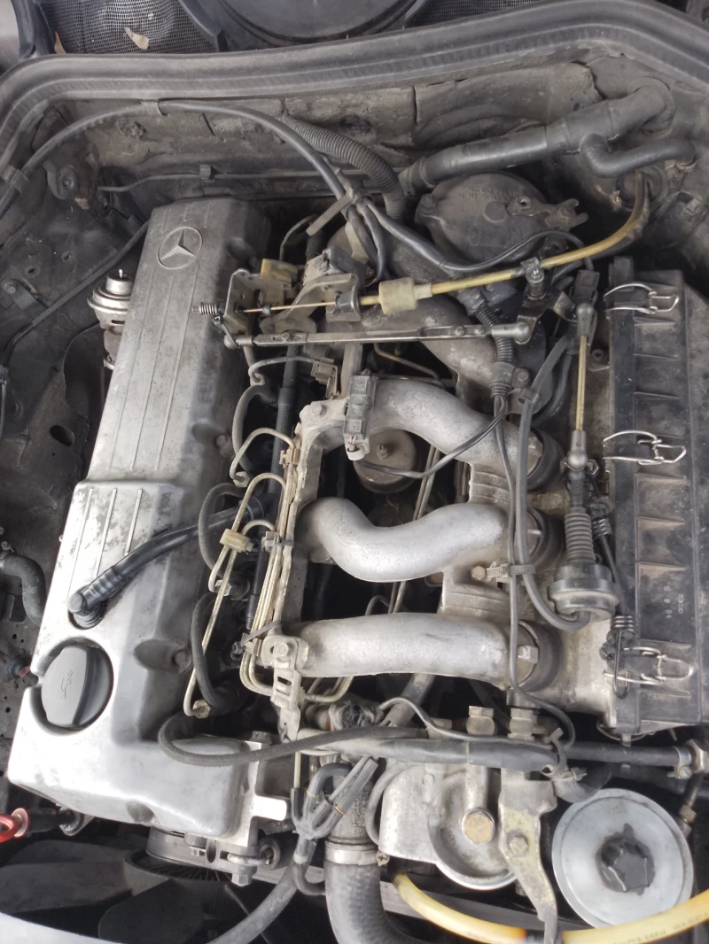 Mercedes-Benz 124, снимка 6 - Автомобили и джипове - 53513709