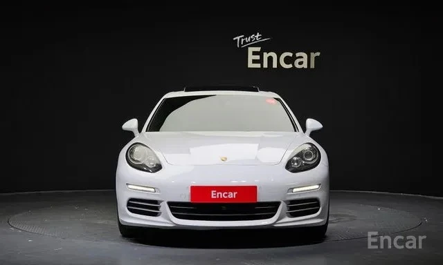 Porsche Panamera AWD | Кожен салон | Обдухване | ECS окачване | , снимка 3 - Автомобили и джипове - 54672184