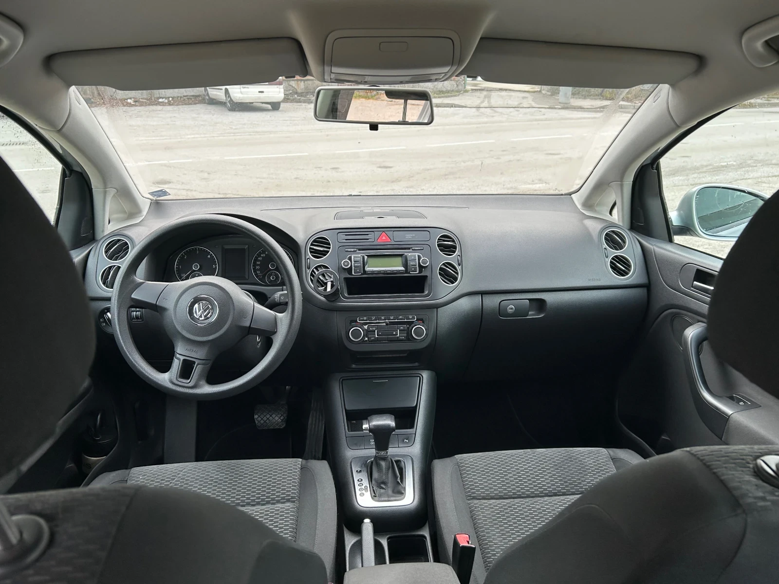 VW Golf Plus 1.6 TDI EURO 5A | Mobile.bg — изображение 11