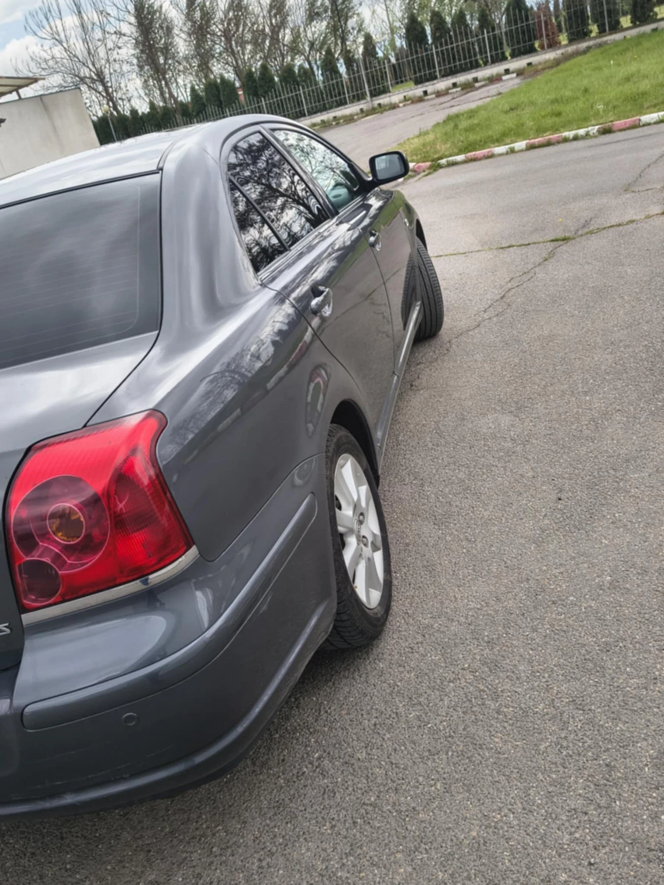 Toyota Avensis  - изображение 4