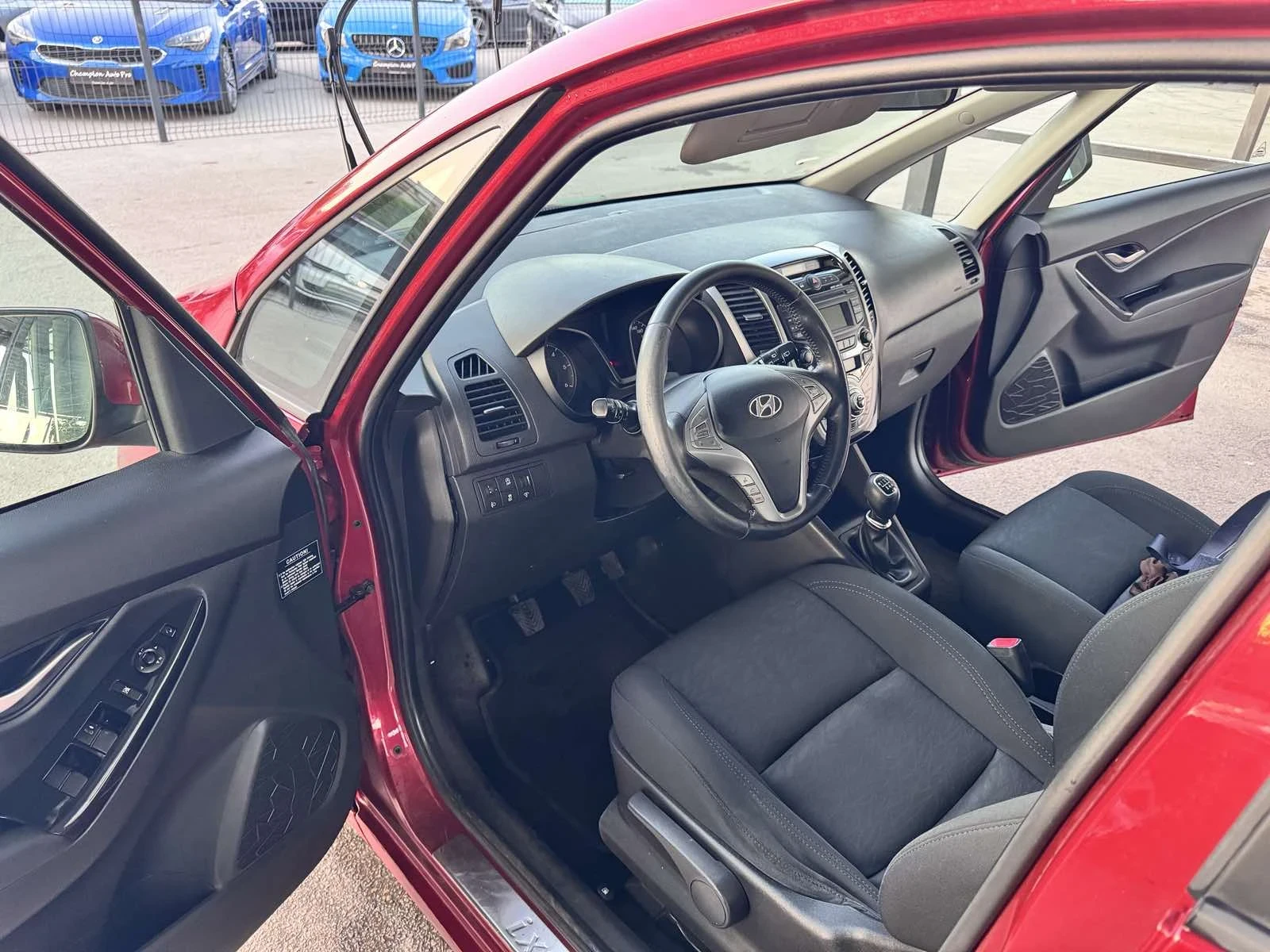 Hyundai Ix20 1, 4tdi - изображение 4