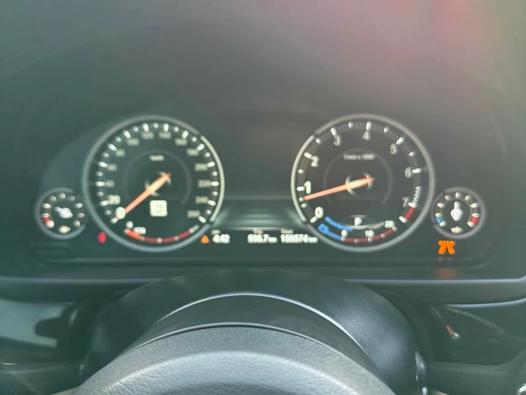 BMW 528 xDrive * М ПАКЕТ* СЛЕДЕНЕ НА ЛЕНТИ* ШИБИДАХ - изображение 8