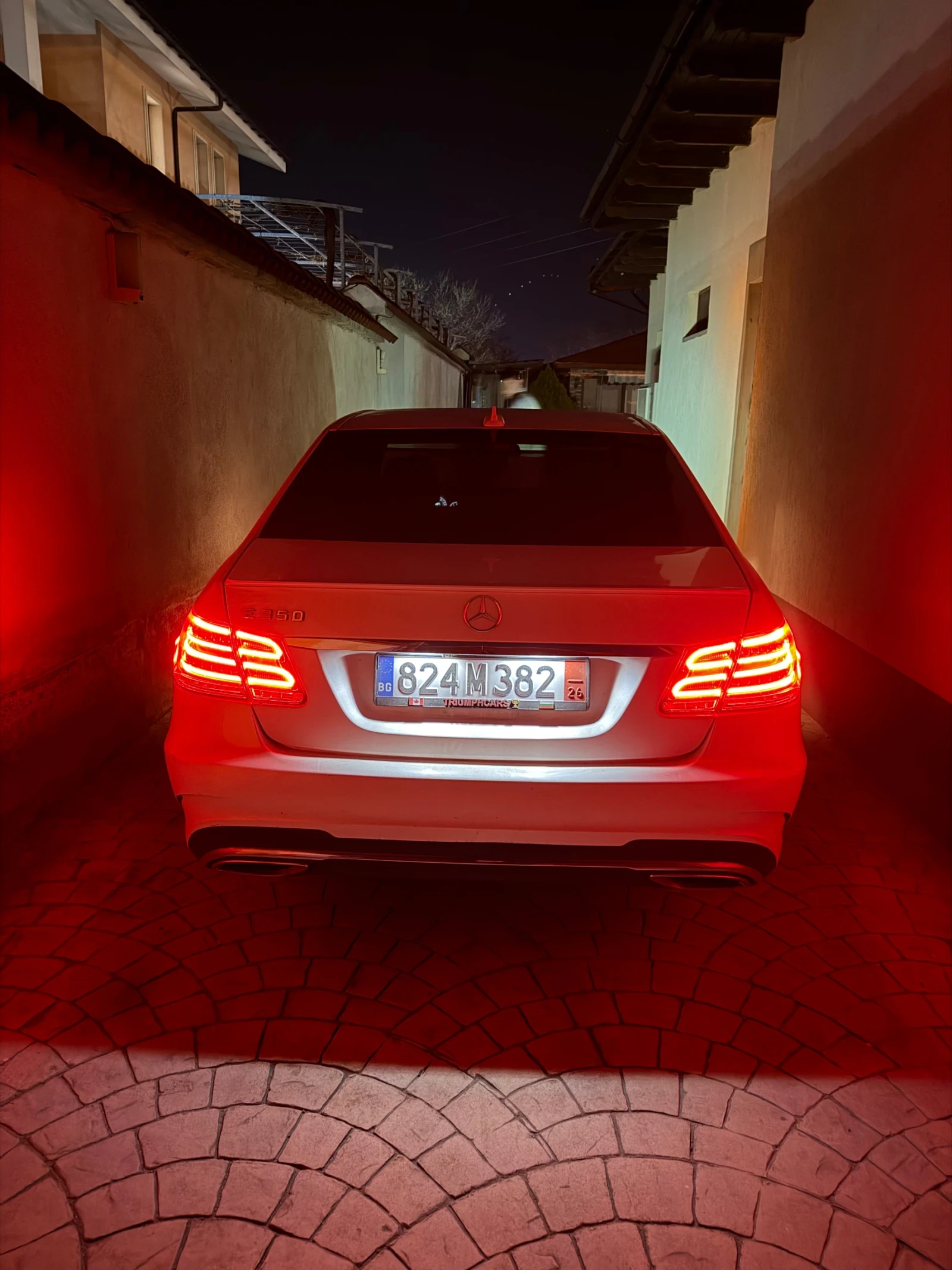 Mercedes-Benz E 350, снимка 5 - Автомобили и джипове - 53965809