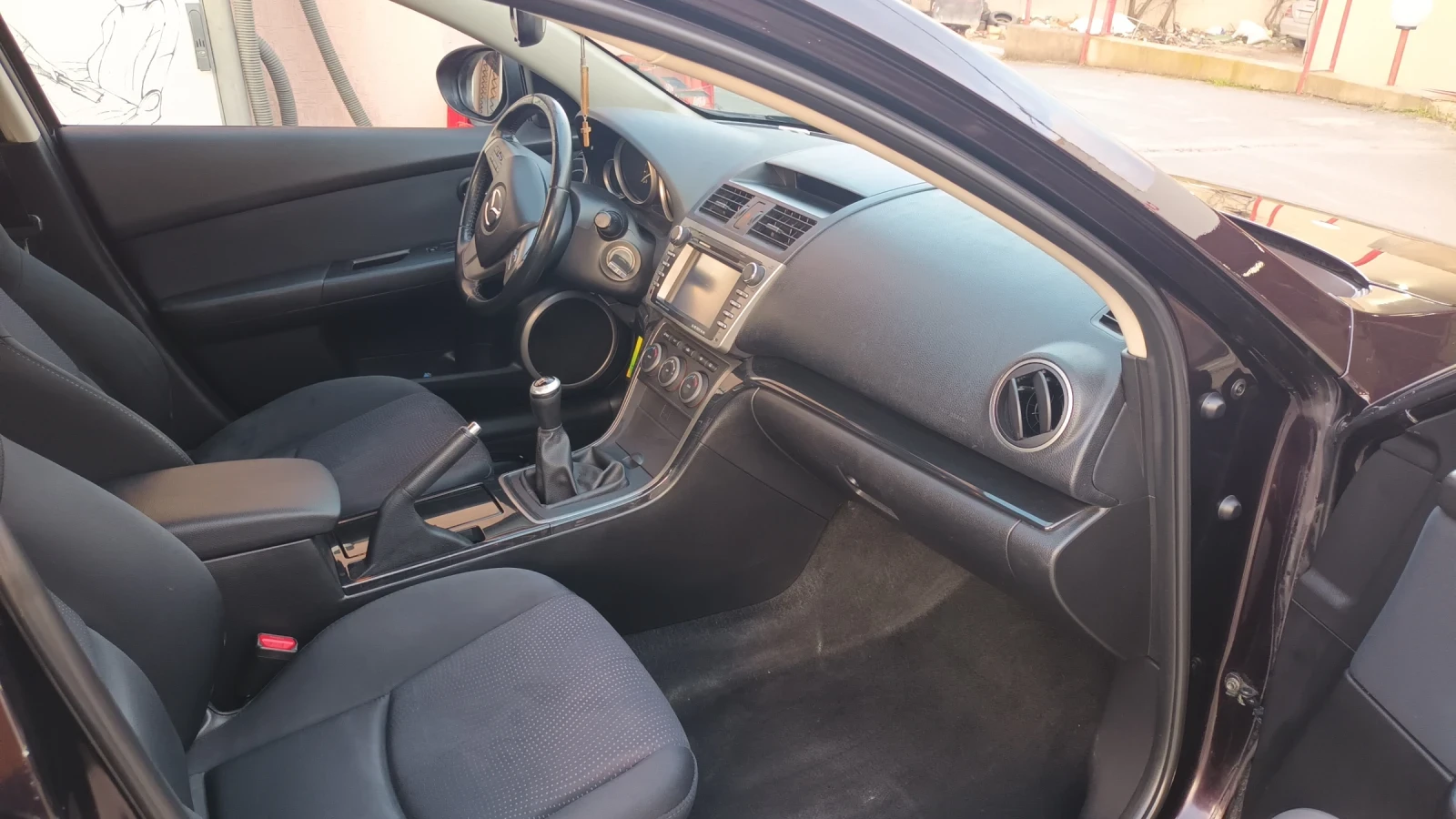 Mazda 6, снимка 8 - Автомобили и джипове - 54092916