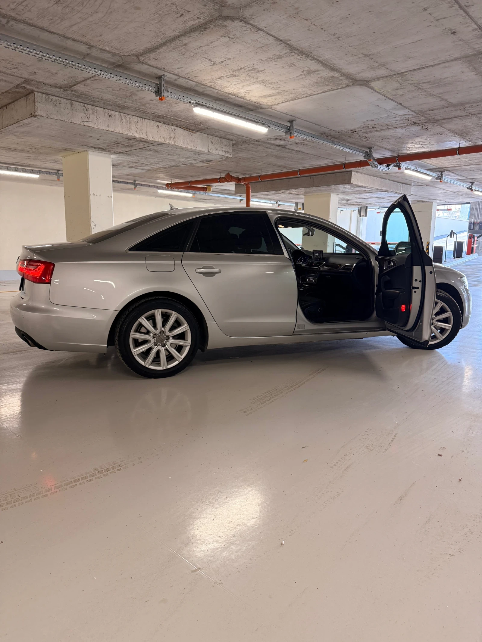 Audi A6, снимка 5 - Автомобили и джипове - 54153380