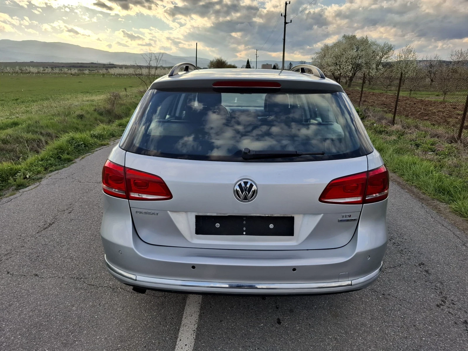 VW Passat, снимка 6 - Автомобили и джипове - 54169803