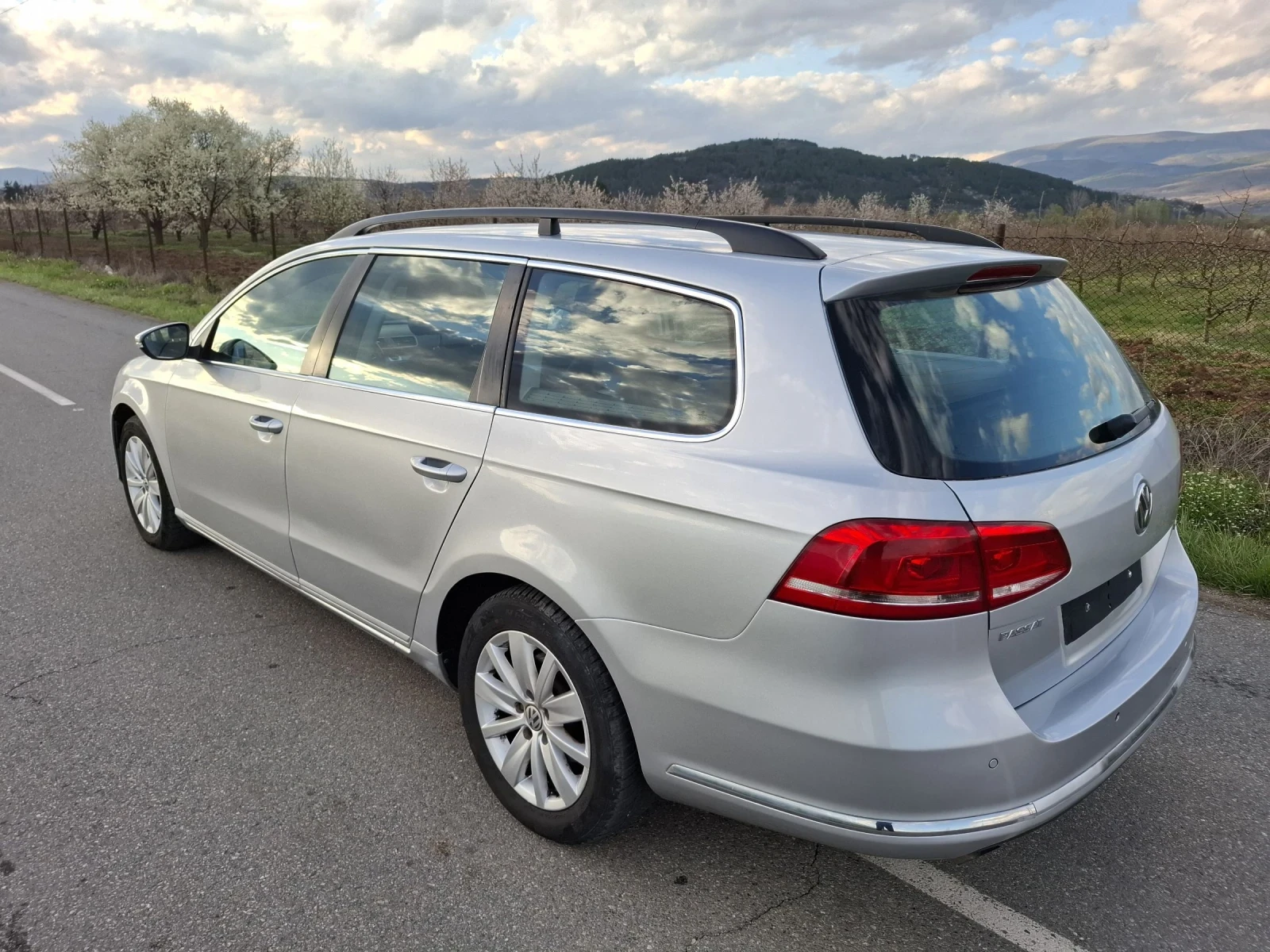 VW Passat, снимка 8 - Автомобили и джипове - 54169803