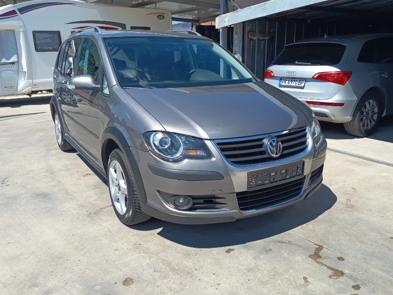 VW Touran 1.9tdi cross, снимка 2 - Автомобили и джипове - 54431953