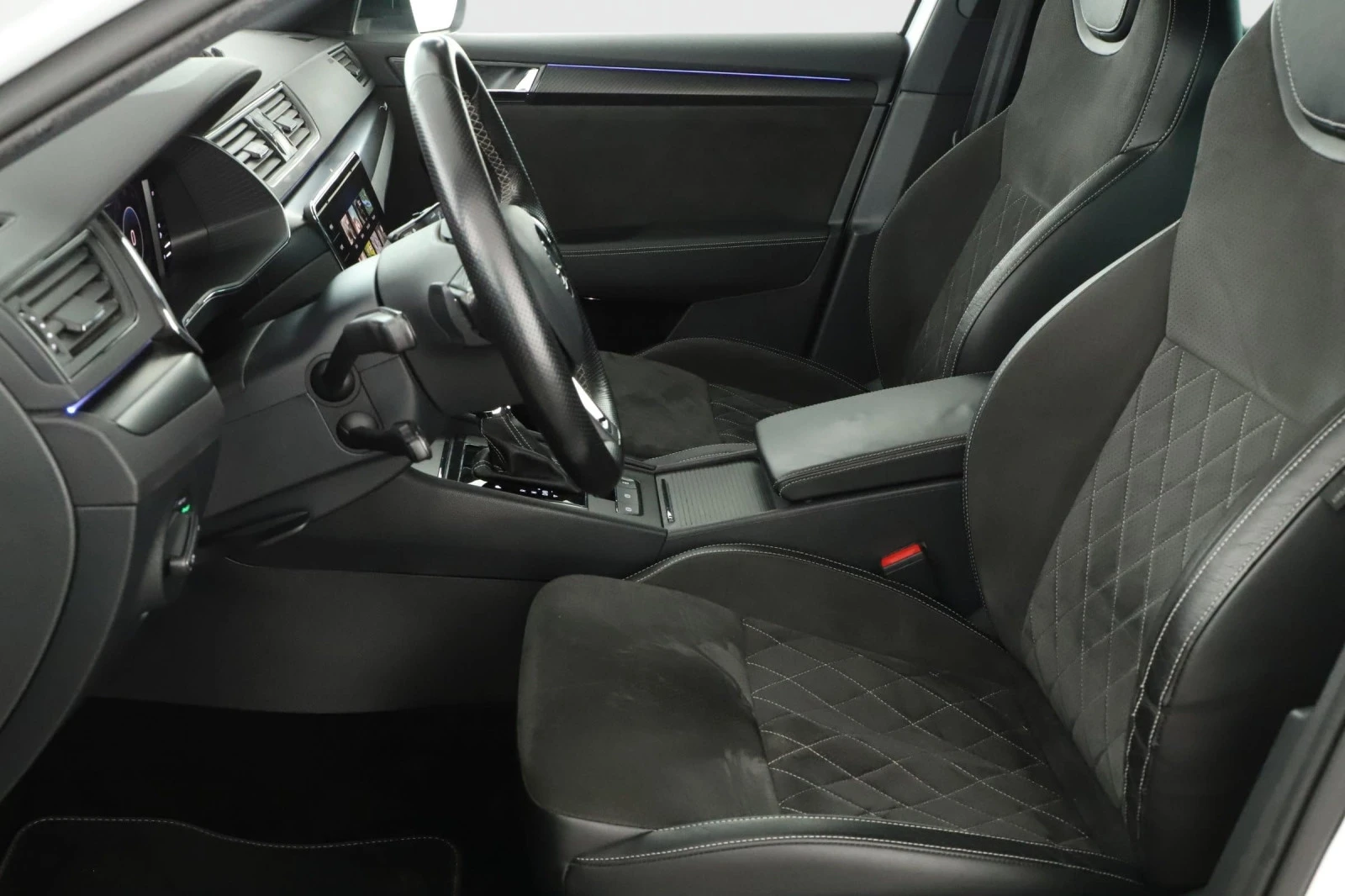 Skoda Superb Sportline iV 1.4 TSI PHEV, 160 kW | Mobile.bg � ����������� 8