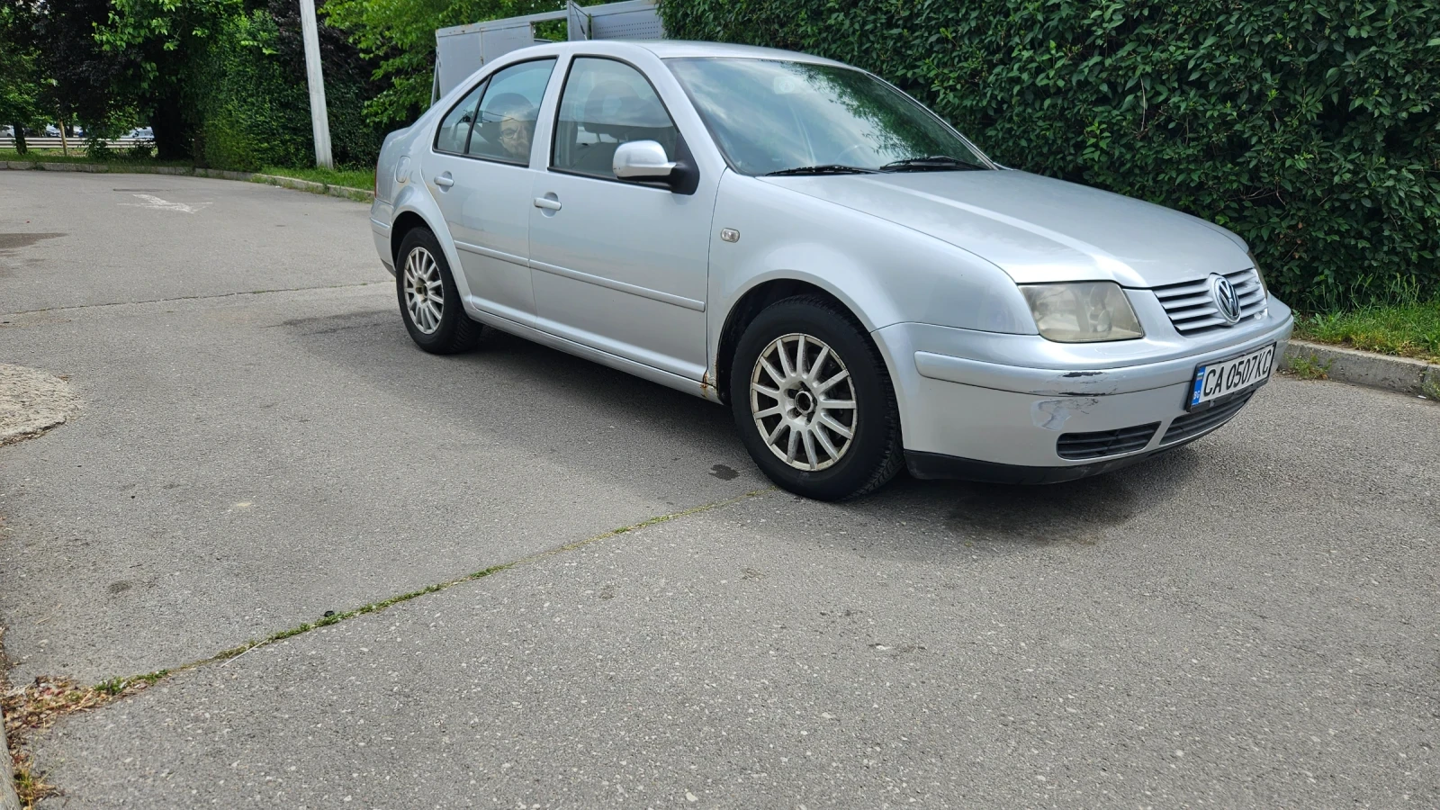 VW Bora, снимка 2 - Автомобили и джипове - 54809373
