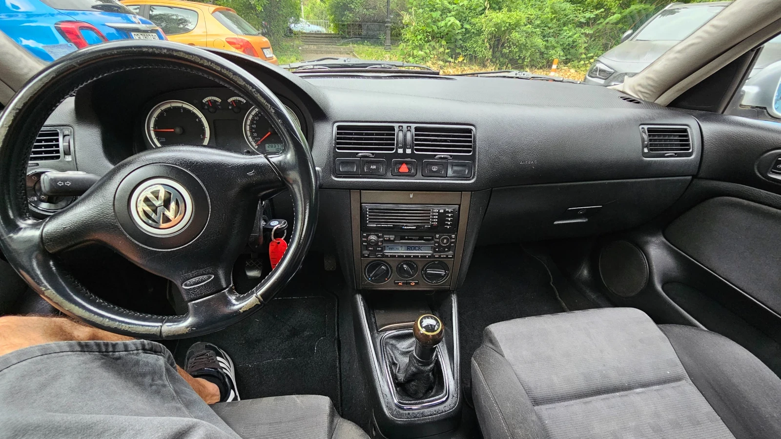 VW Bora, снимка 7 - Автомобили и джипове - 54809373