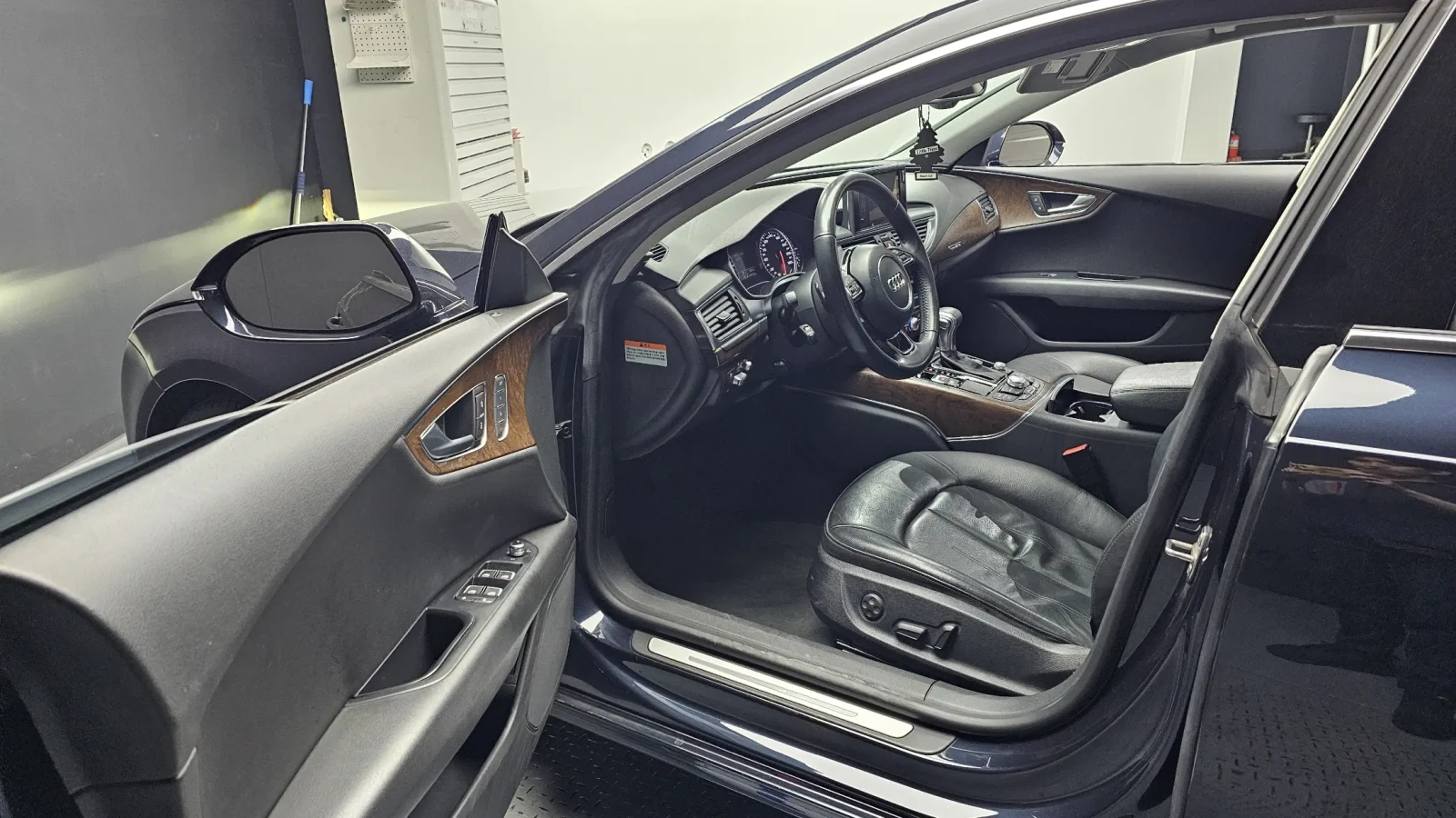 Audi A7 3.0 TFSI Quattro , снимка 9 - Автомобили и джипове - 55099357