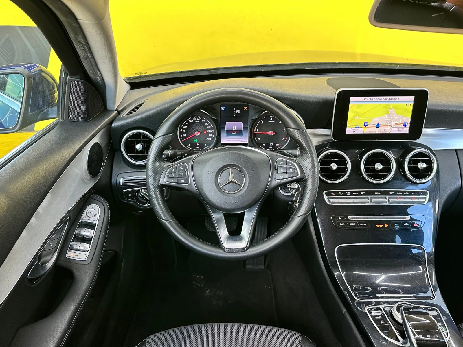 Mercedes-Benz C 220 Cdi/безупречна, снимка 9 - Автомобили и джипове - 55161997