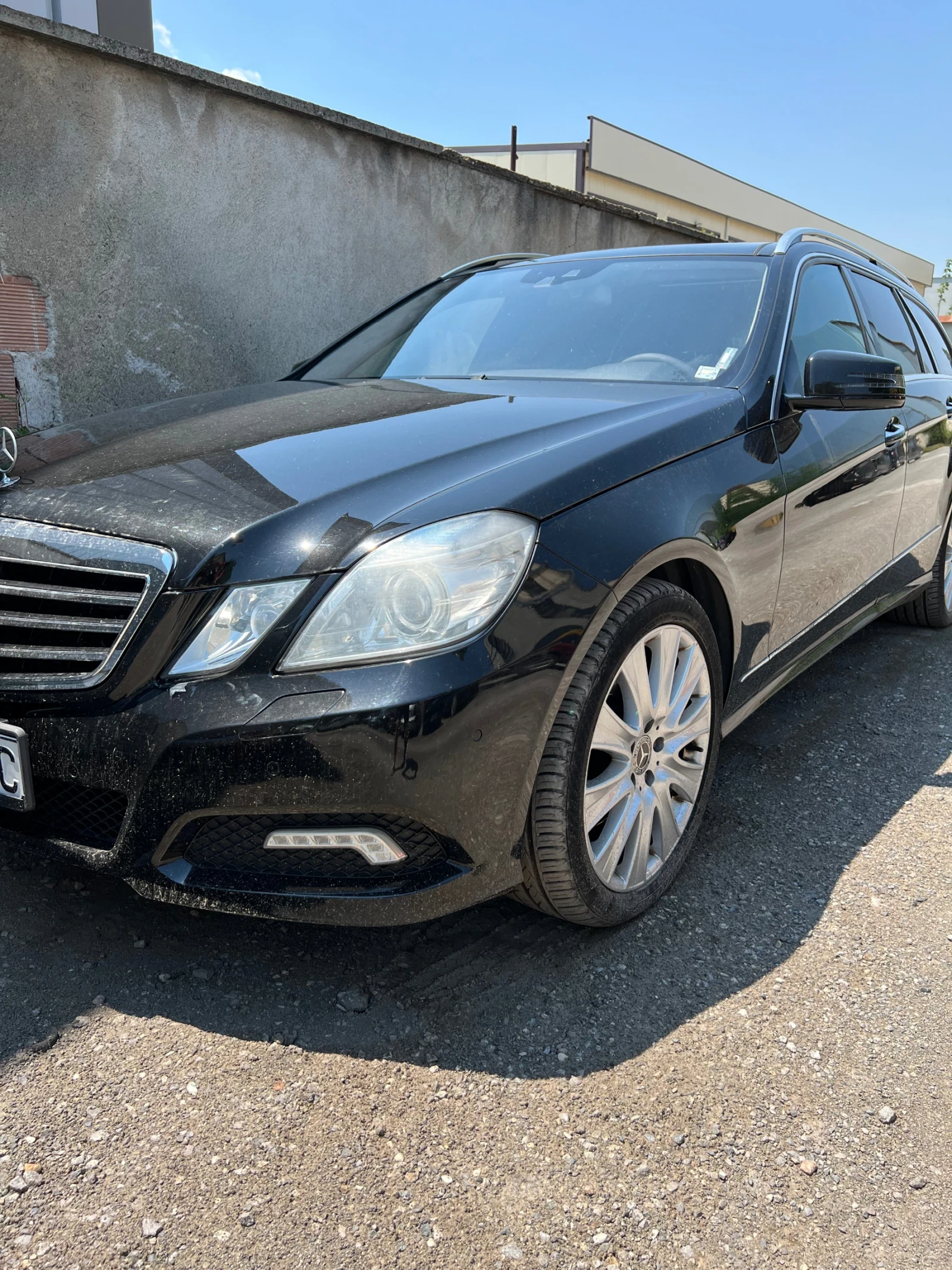 Mercedes-Benz E 350 Лек автомобил, снимка 2 - Автомобили и джипове - 55319244