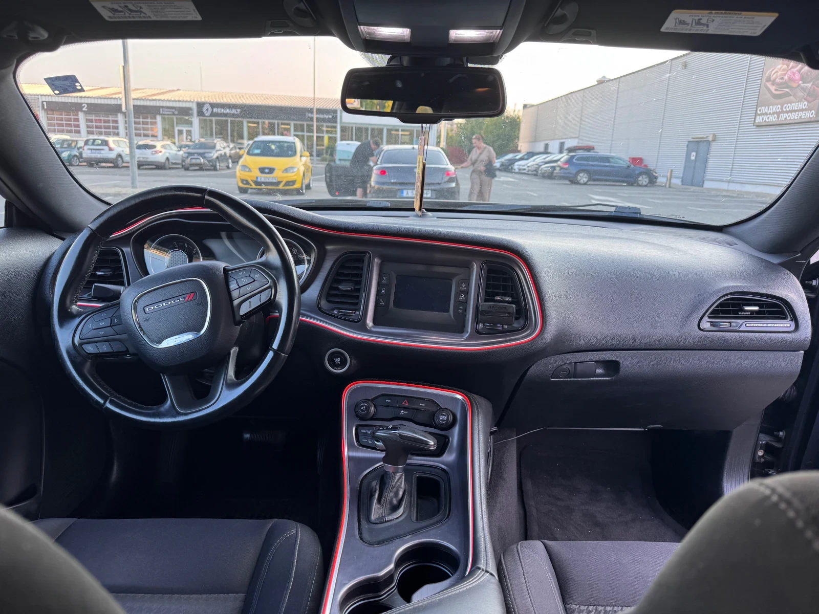 Dodge Challenger 5.7 Hemi/RT, снимка 8 - Автомобили и джипове - 55709788