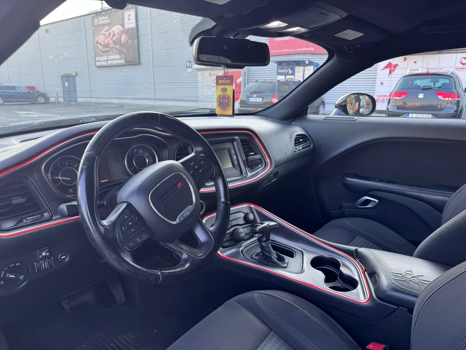 Dodge Challenger 5.7 Hemi/RT, снимка 10 - Автомобили и джипове - 55709788