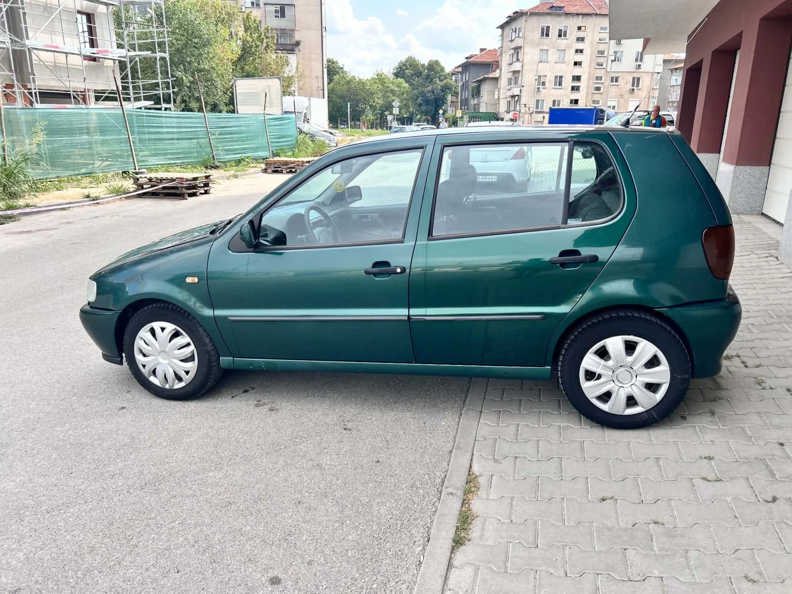 VW Polo 1.4 Бензин, снимка 7 - Автомобили и джипове - 55710723