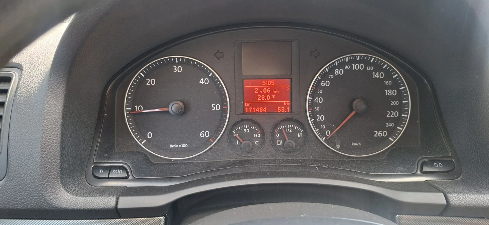 VW Golf 1.9TDI-105k.c, снимка 8 - Автомобили и джипове - 55846060