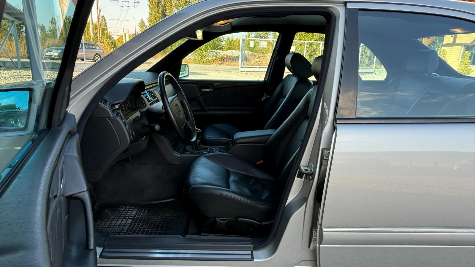 Mercedes-Benz E 250 E250DIESEL-113��-43000��!!! | Mobile.bg � ����������� 12