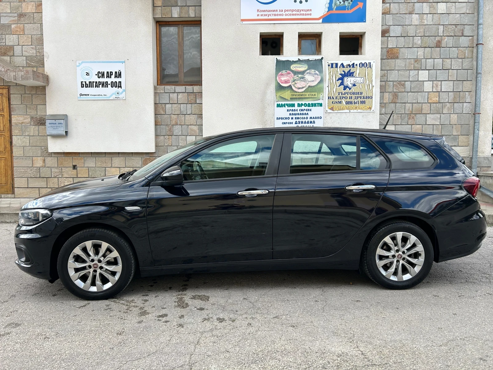 Fiat Tipo 1.4i 95k.c. НАВИ, снимка 7 - Автомобили и джипове - 56183985