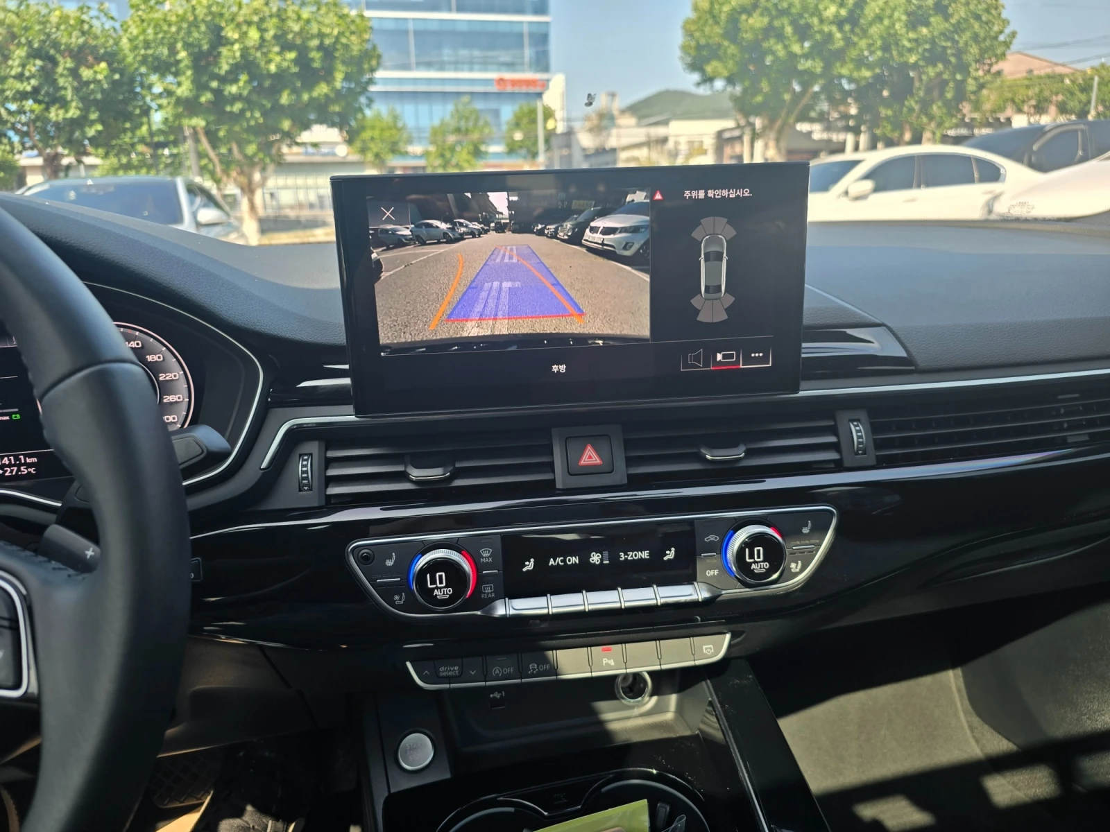 Audi A4 35TDI QUATTRO* Обдух* HUD* Подгрев* М.Точка* Камер, снимка 14 - Автомобили и джипове - 56258450