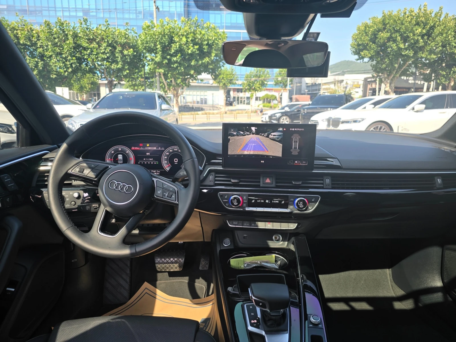 Audi A4 35TDI QUATTRO* Обдух* HUD* Подгрев* М.Точка* Камер, снимка 15 - Автомобили и джипове - 56258450