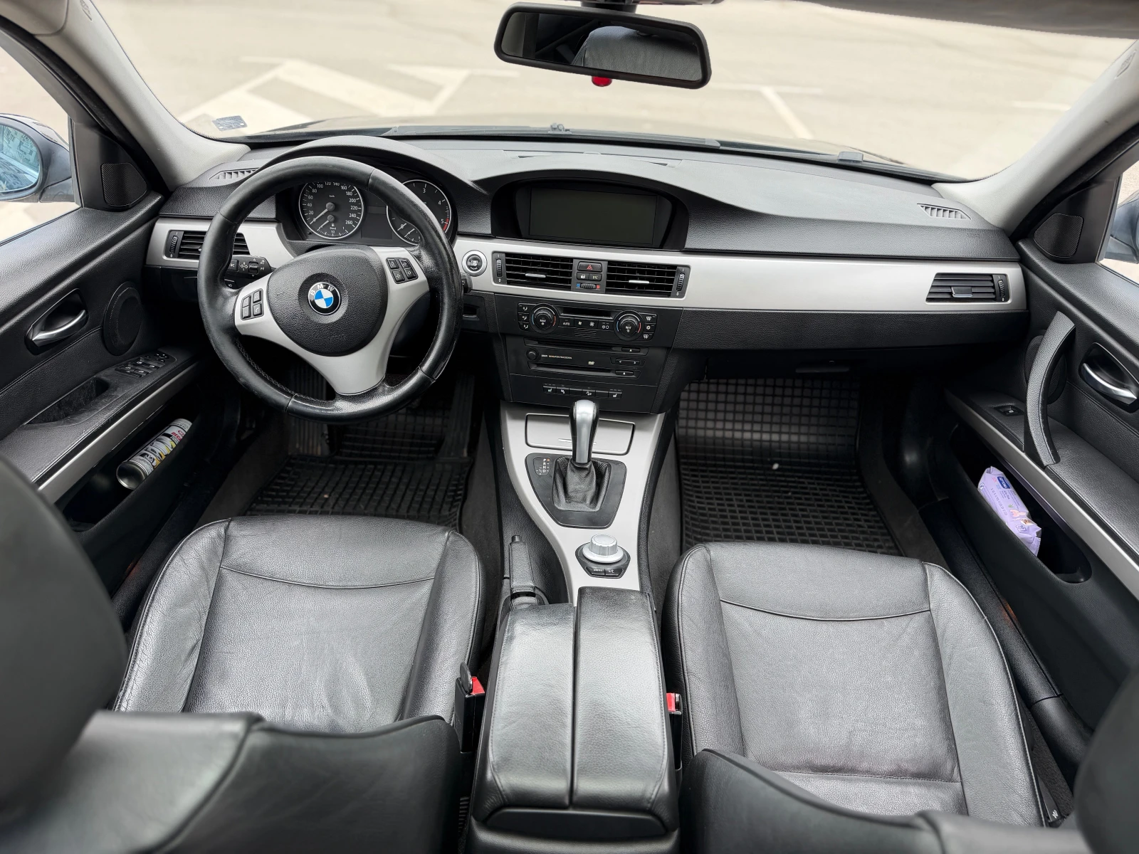 BMW 330 XDrive, снимка 10 - Автомобили и джипове - 56261063