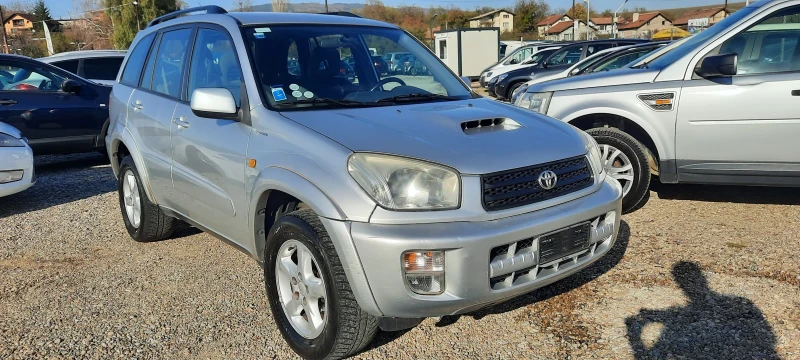 Toyota Rav4 D4D, снимка 7 - Автомобили и джипове - 47727308