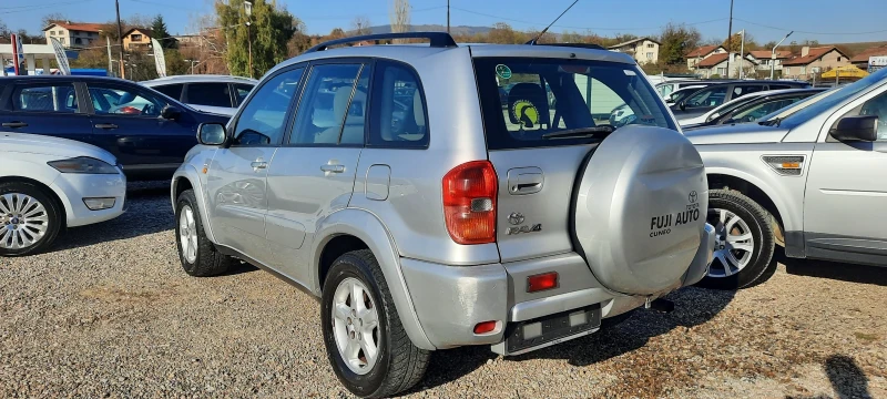 Toyota Rav4 D4D, снимка 4 - Автомобили и джипове - 47727308