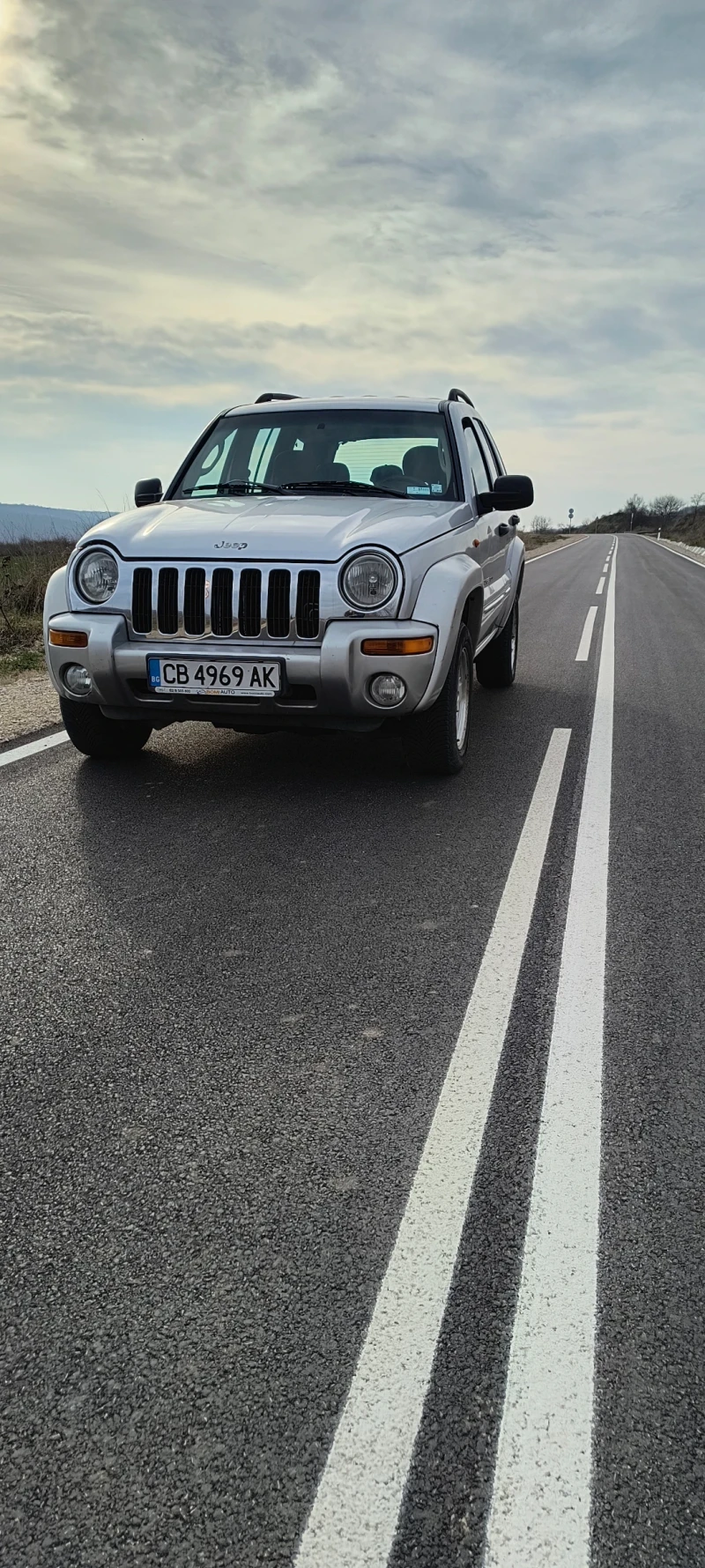 Jeep Cherokee, снимка 7 - Автомобили и джипове - 49438860