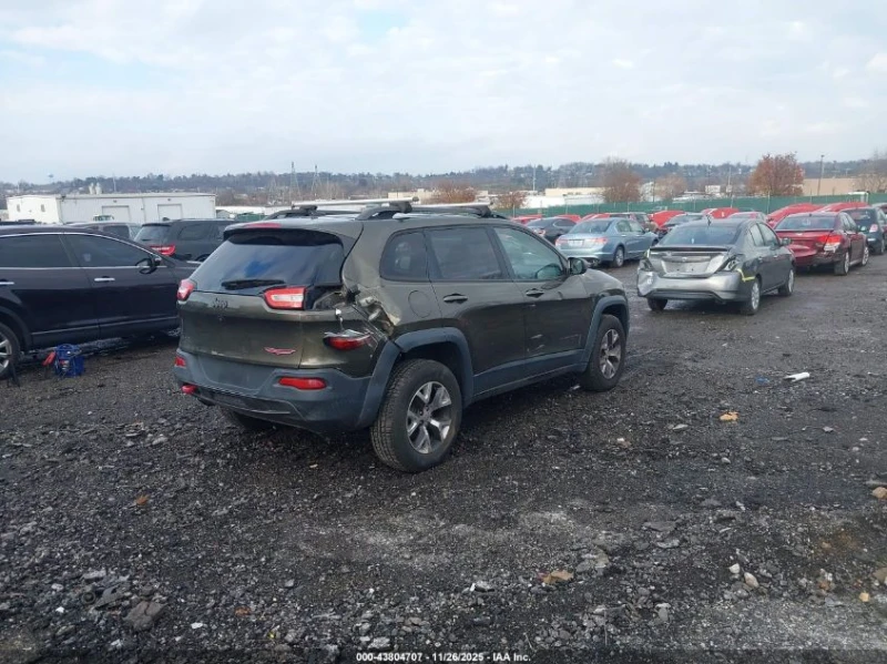 Jeep Cherokee 2.4L I-4 VVT, 184HP 4X4 Drive, снимка 10 - Автомобили и джипове - 52840159