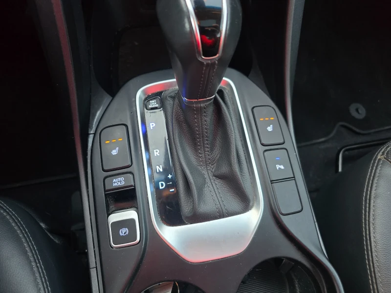 Hyundai Santa fe 2.2 CRDI 4X4 ПОДГРЕВ X4, ПАНО;ЕЛ СЕДАЛКИ ;КОЖА;ТОП, снимка 13 - Автомобили и джипове - 52885890