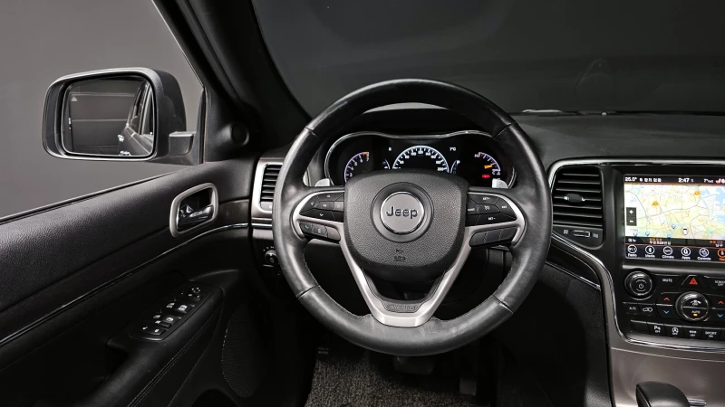 Jeep Grand cherokee 3.6 LIMITED / Пълна сервизна !!!, снимка 9 - Автомобили и джипове - 53180386