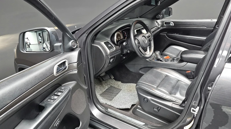 Jeep Grand cherokee 3.6 LIMITED / Пълна сервизна !!!, снимка 5 - Автомобили и джипове - 53180386